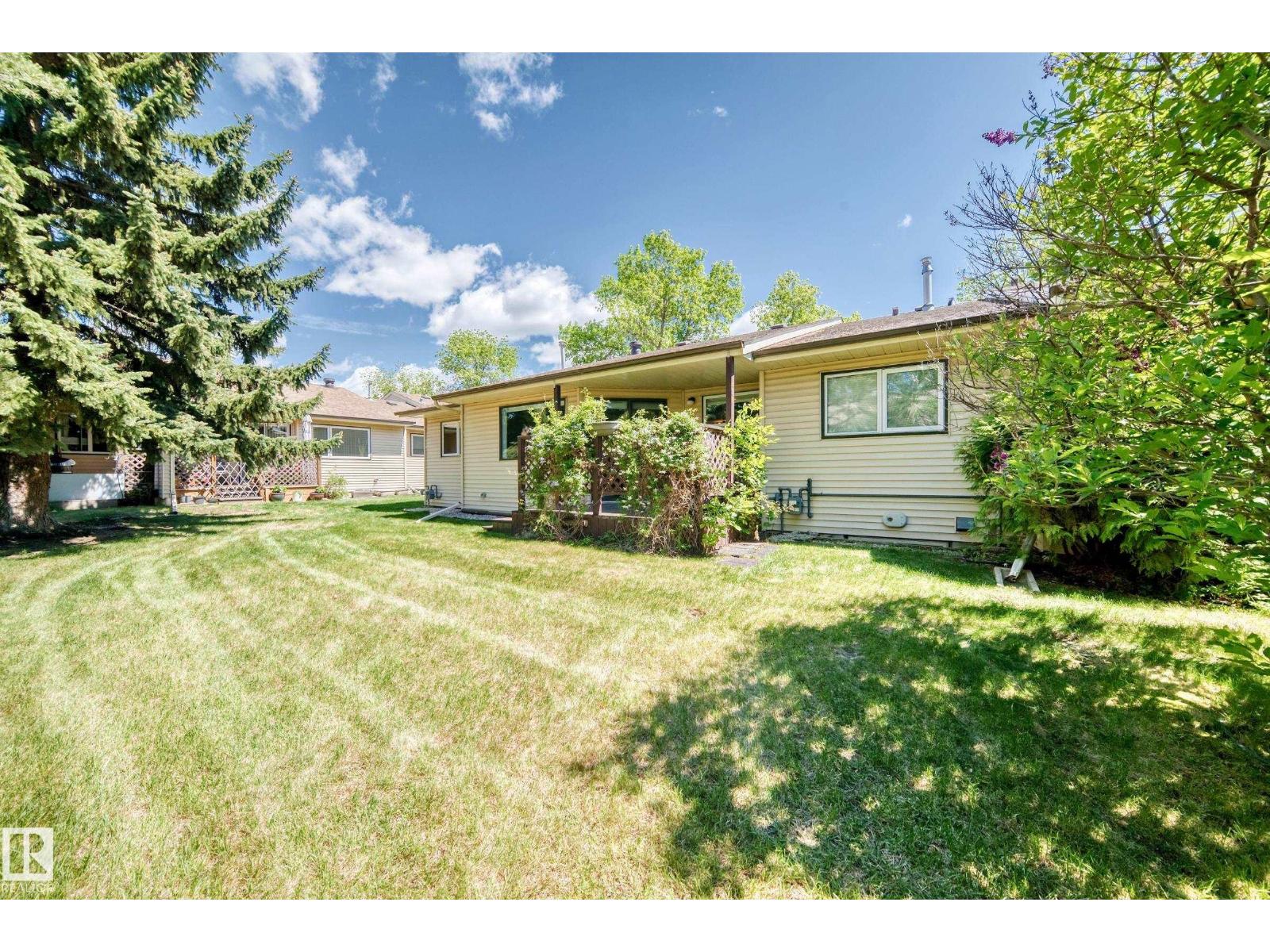 10822 11 AV NW - 35