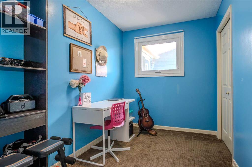 5936 Madigan Drive NE — photo 17