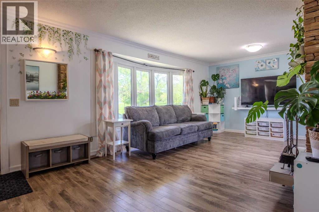 5936 Madigan Drive NE — photo 9