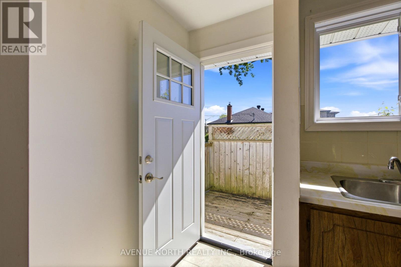 3 Bed, 2 Bath House for Rent in Ottawa – 1991 KINGSDALE AVENUE, Ottawa – MLS# X13423694 - Image 13