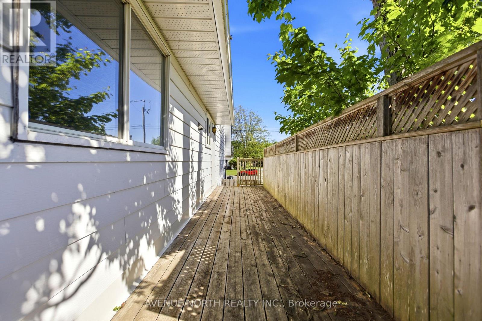 3 Bed, 2 Bath House for Rent in Ottawa – 1991 KINGSDALE AVENUE, Ottawa – MLS# X13423694 - Image 26