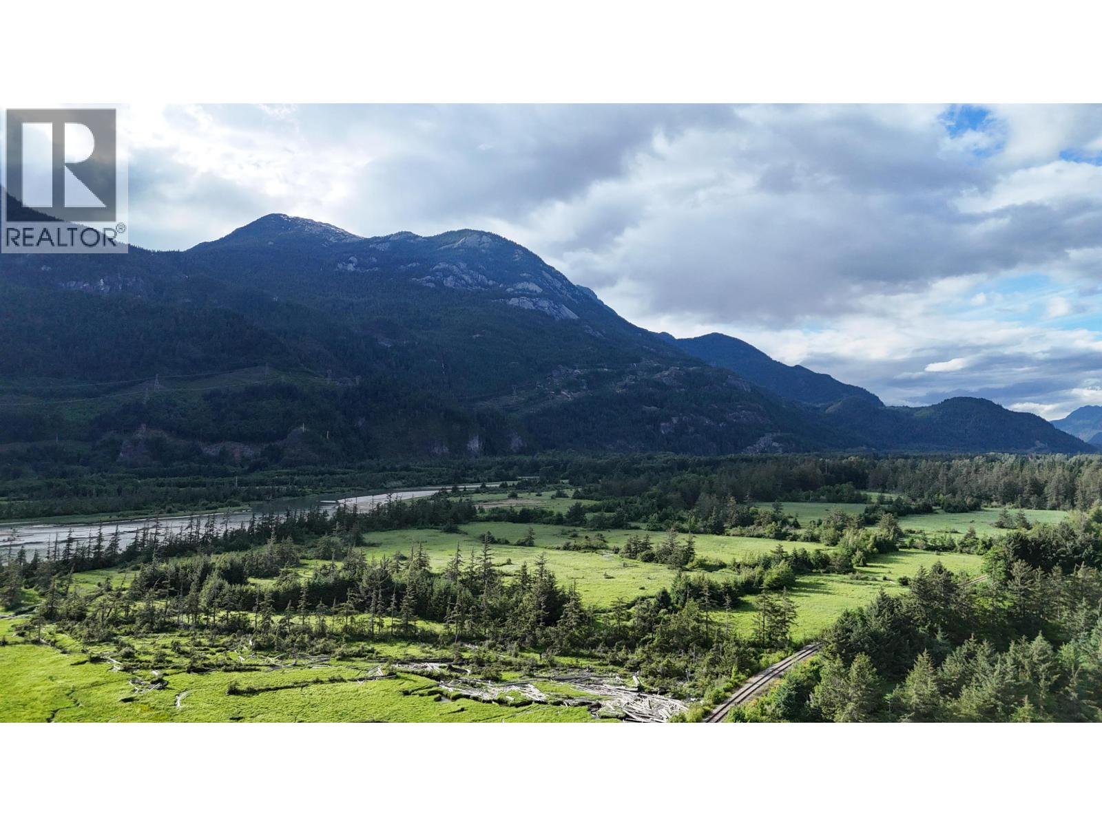 415 1336 MAIN STREET, Squamish