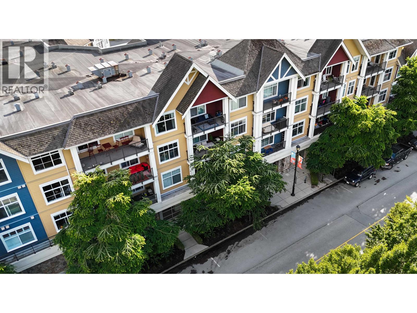 415 1336 MAIN STREET, Squamish