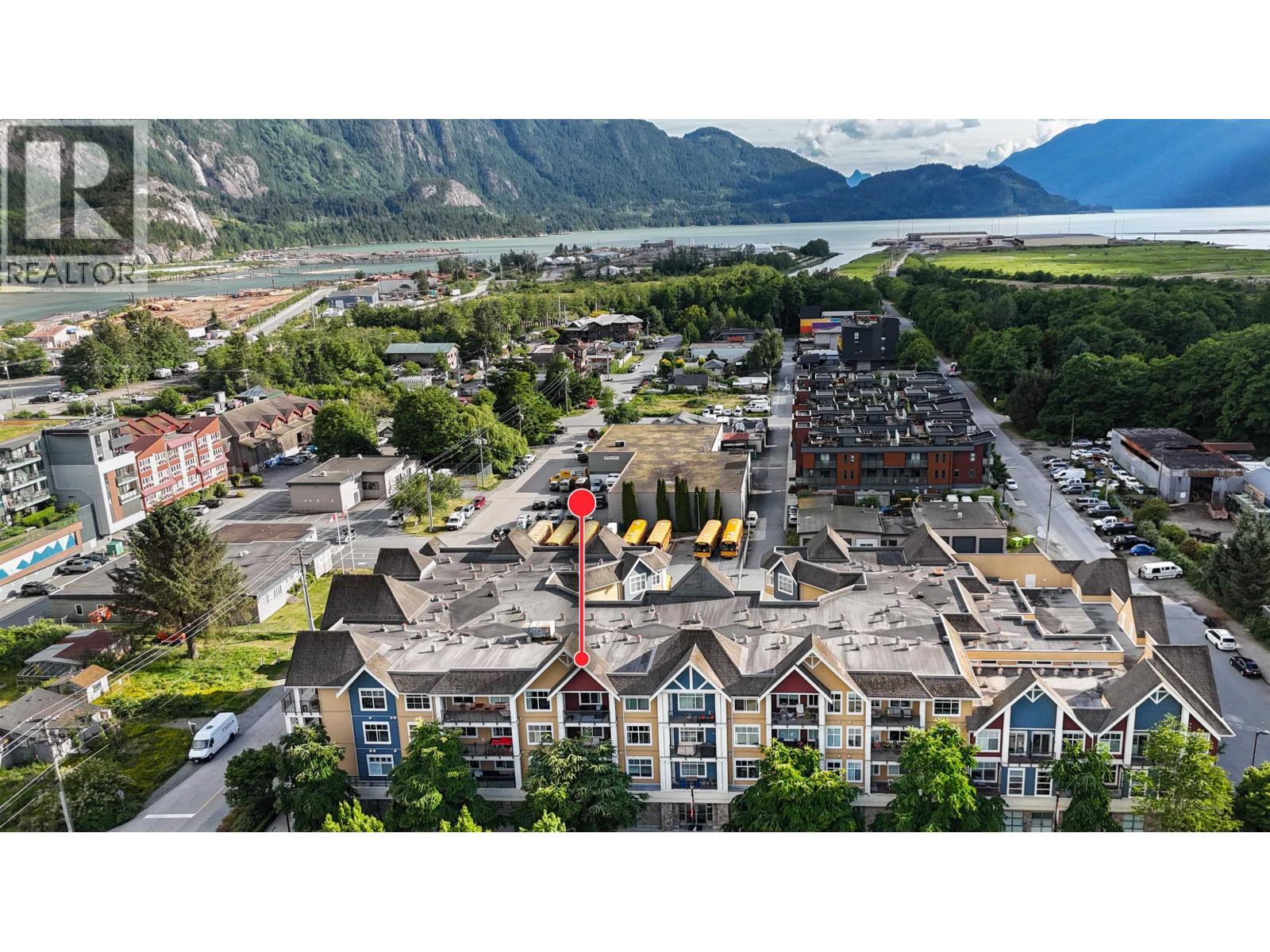 415 1336 MAIN STREET, Squamish