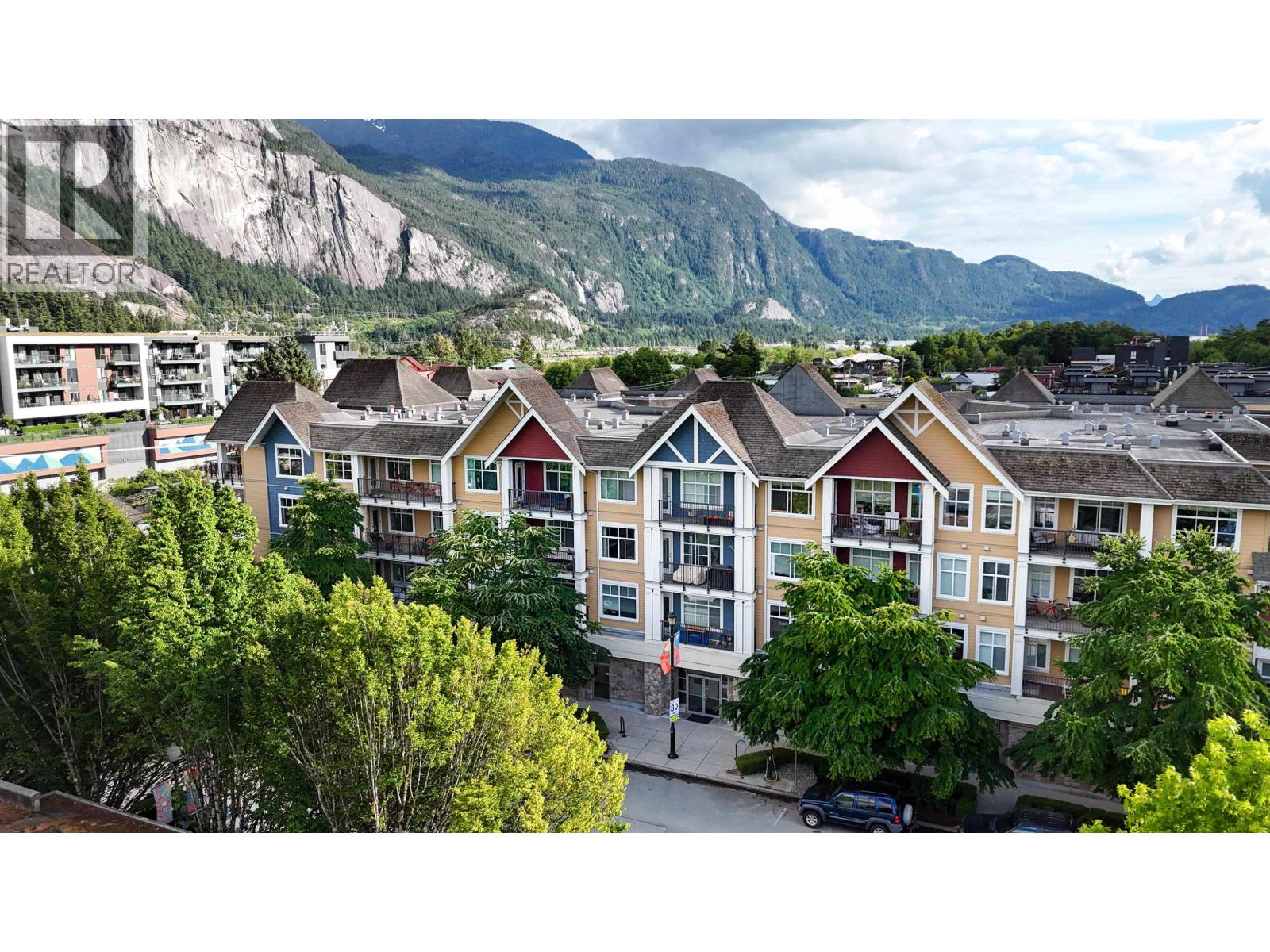 415 1336 MAIN STREET, Squamish