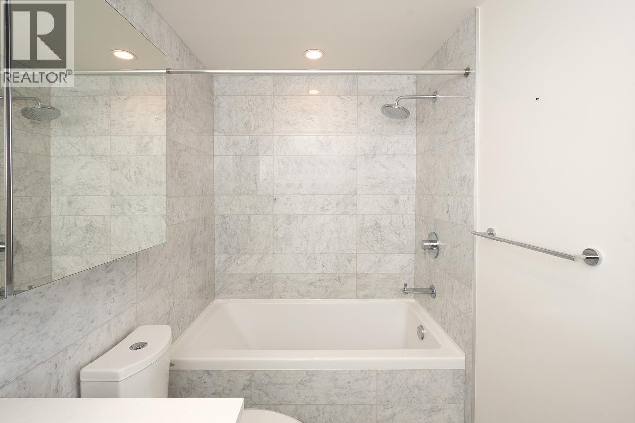 2403 89 NELSON STREET, Vancouver