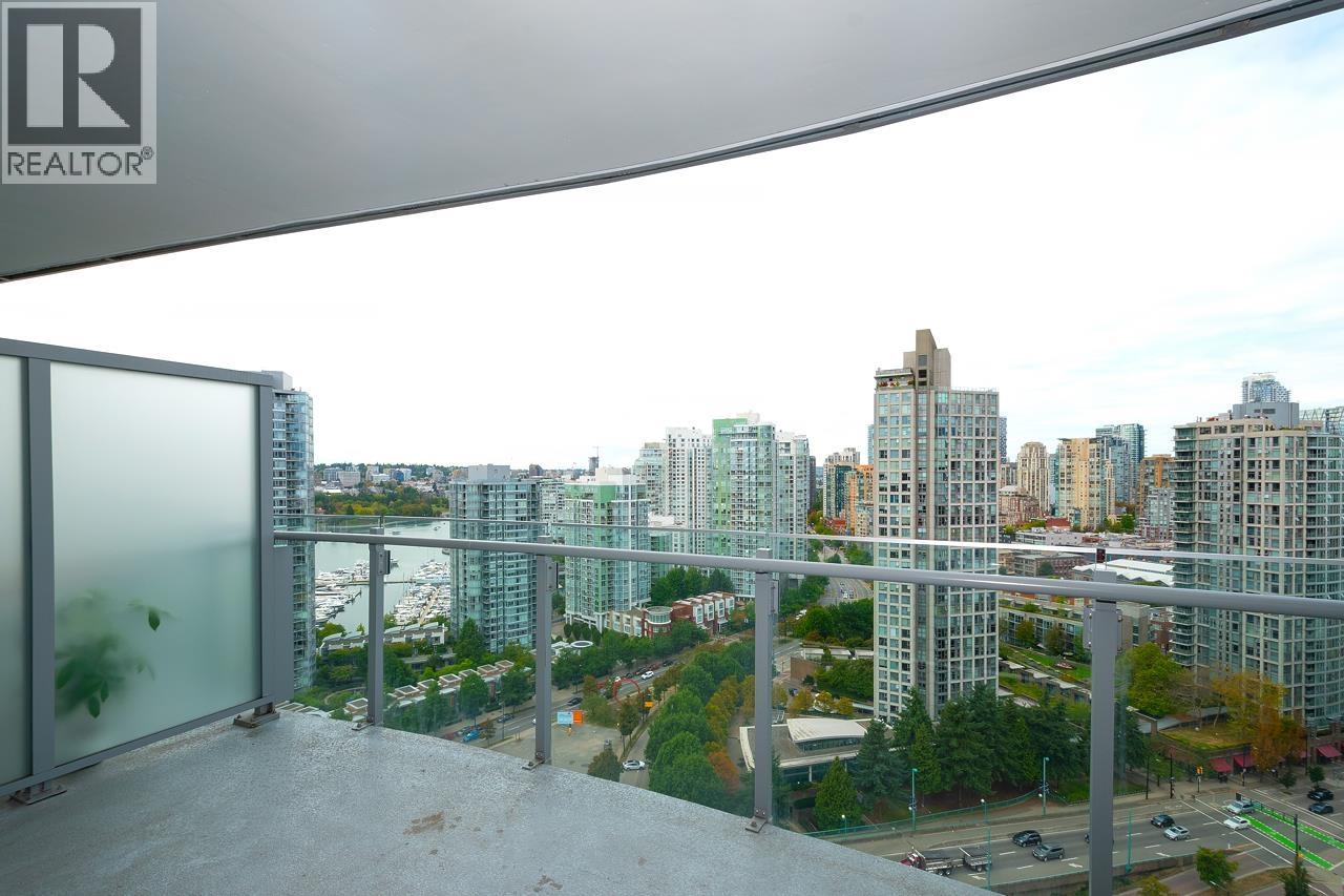 2403 89 NELSON STREET, Vancouver