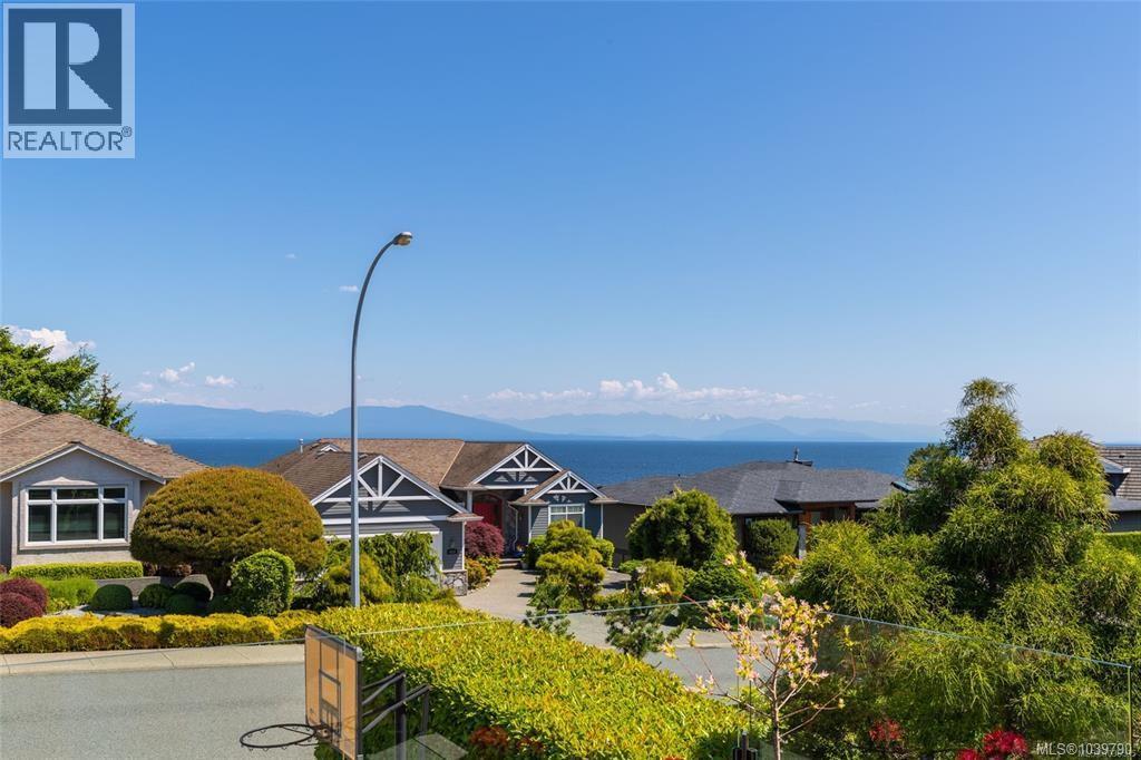 4839 Fillinger Cres - 52