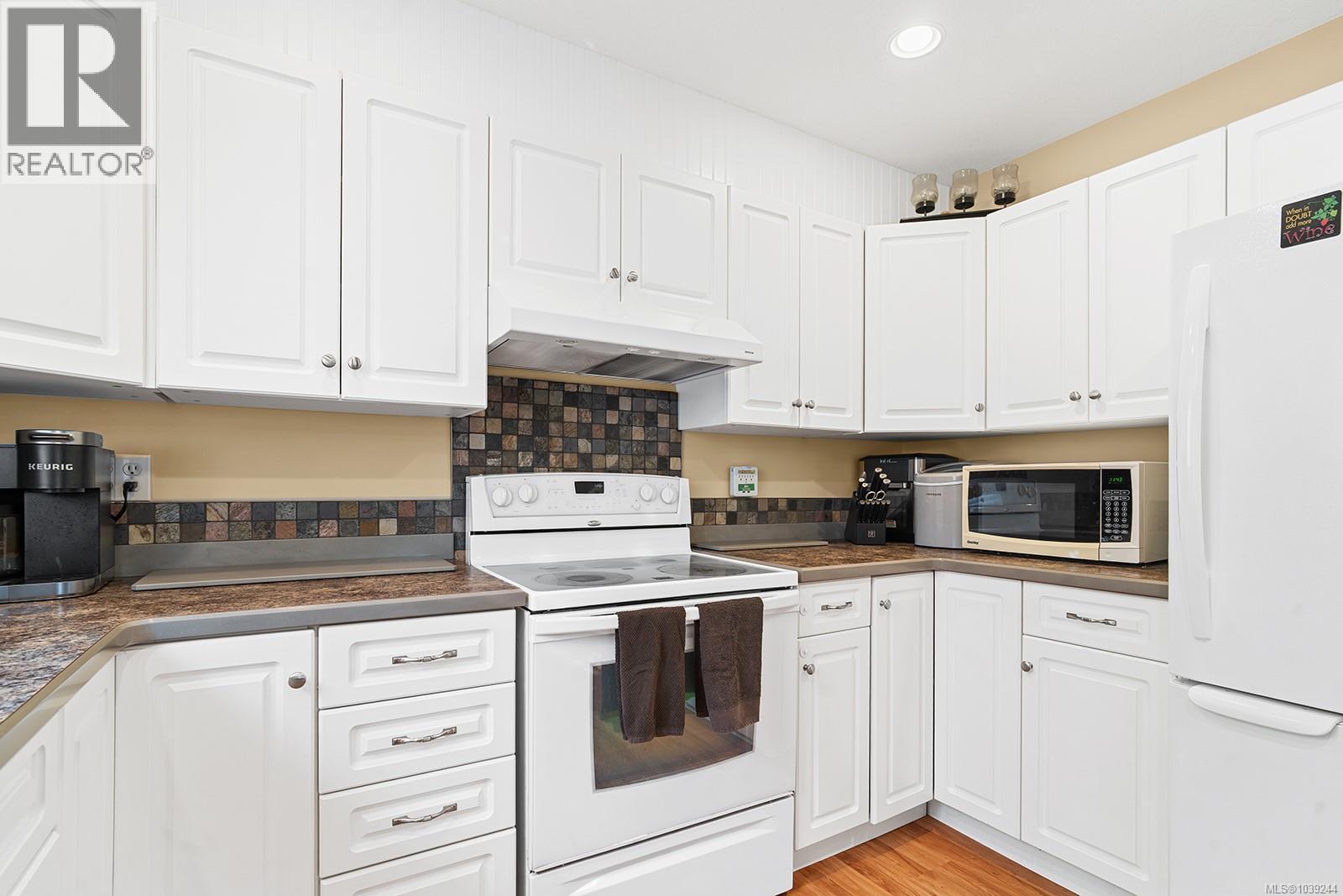 1440A 15th St W - 23