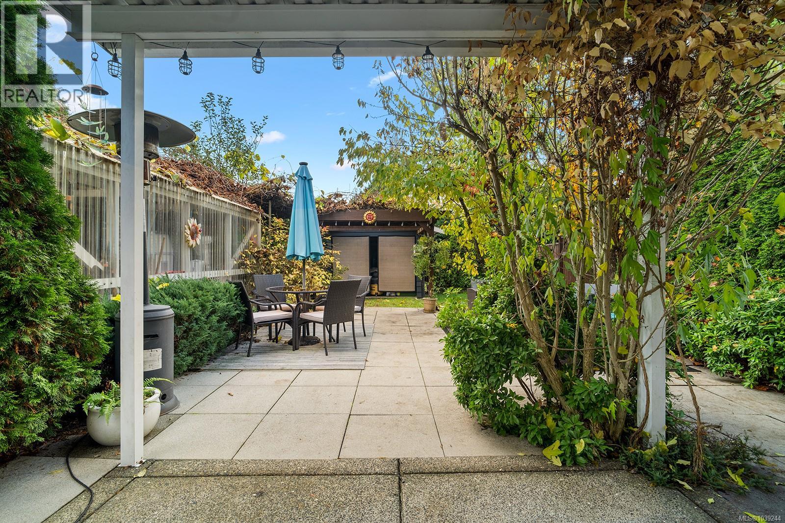 1440A 15th St W, Courtenay