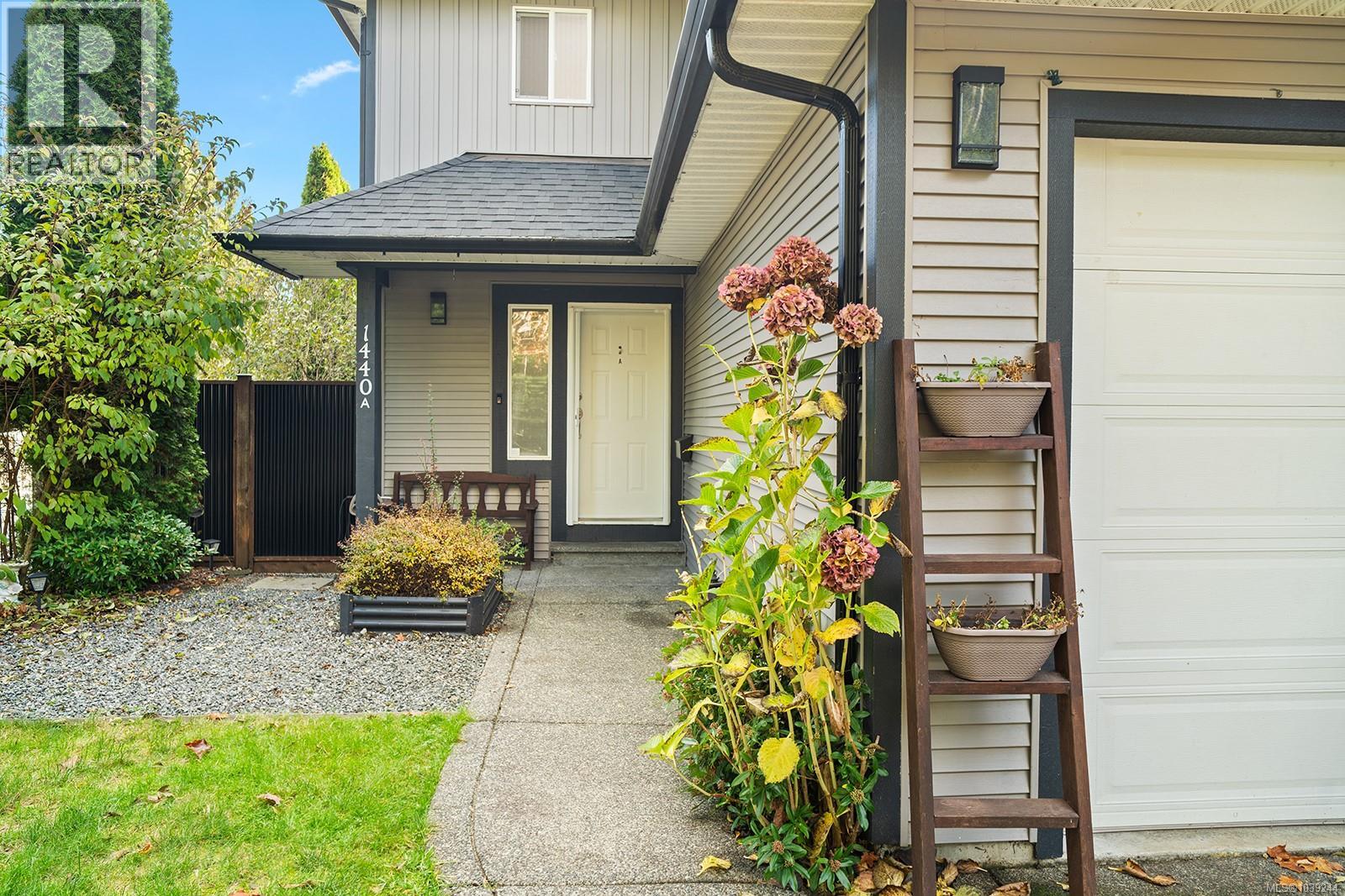 1440A 15th St W, Courtenay