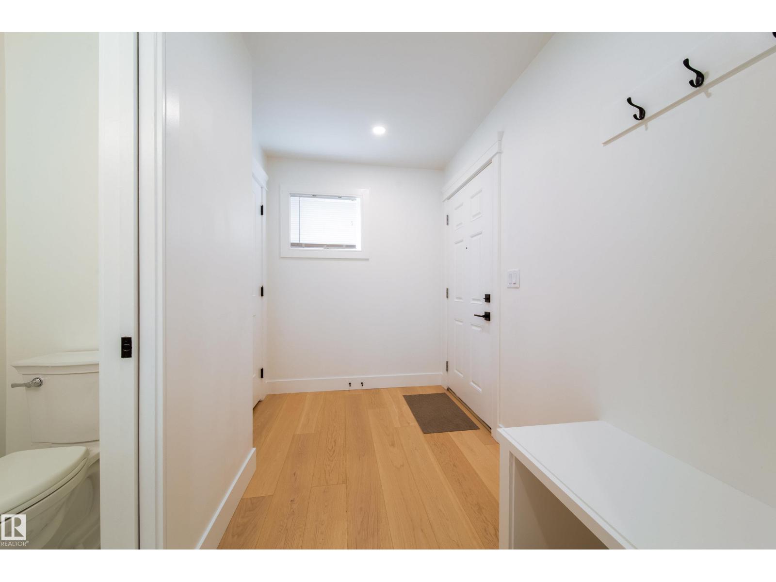 #48 12050 17 AV SW - 12