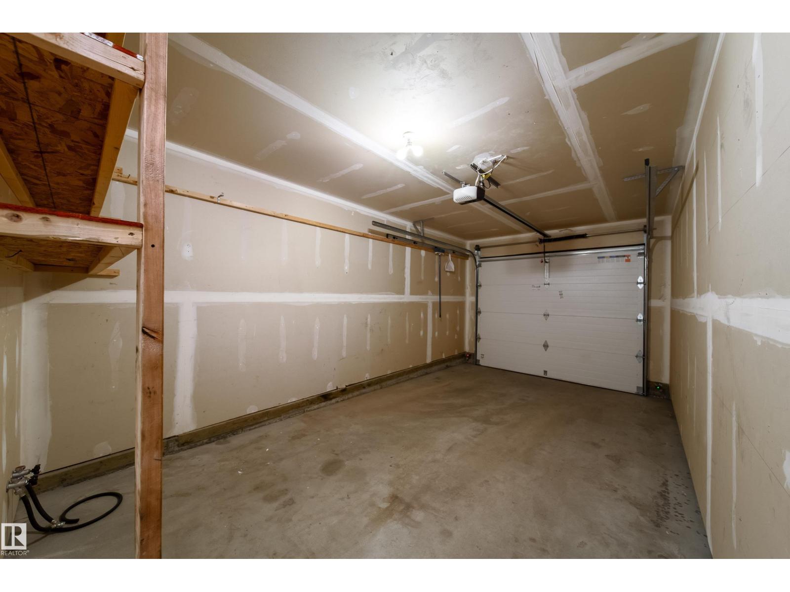 #48 12050 17 AV SW - 25