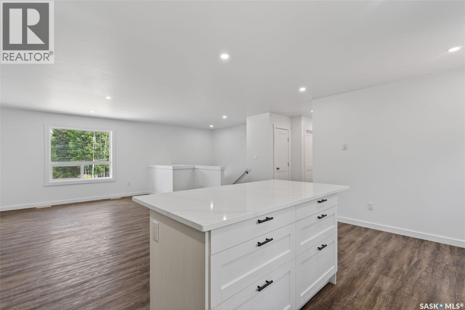 209 Central AVENUE S - 16