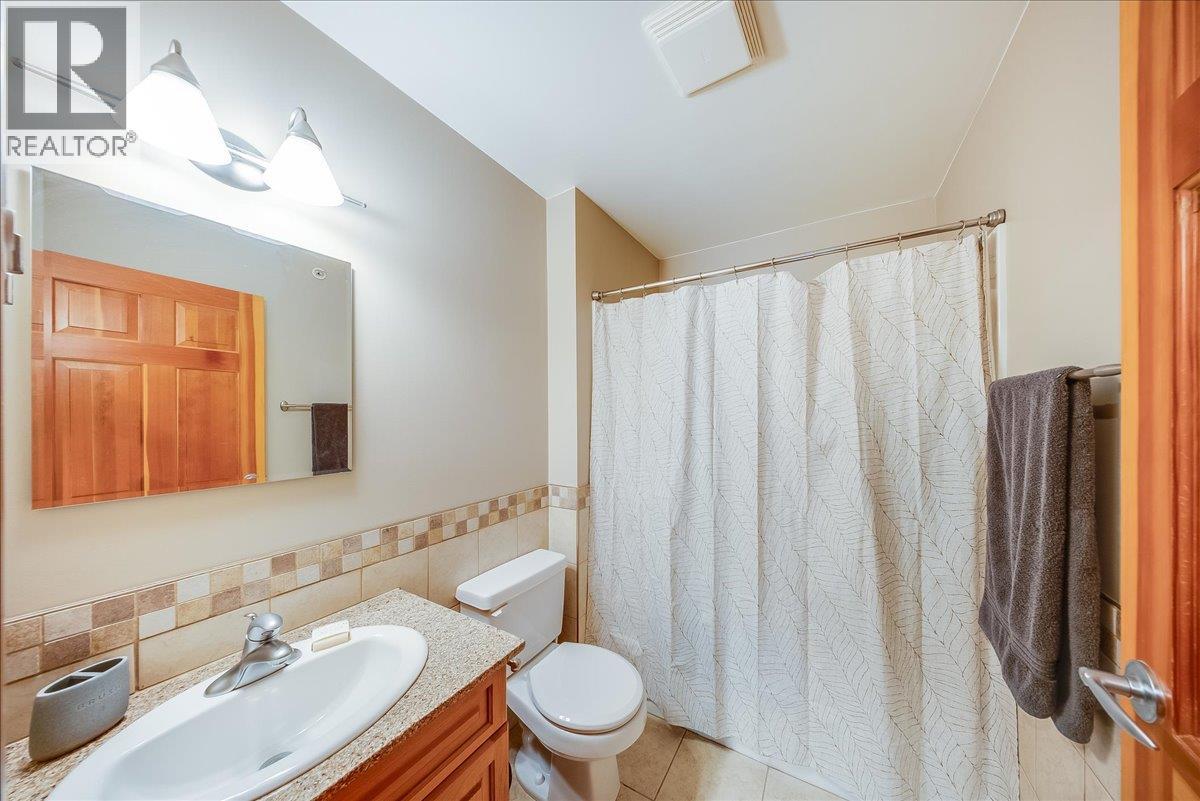 1003 Mountain View Road Unit# D, Rossland
