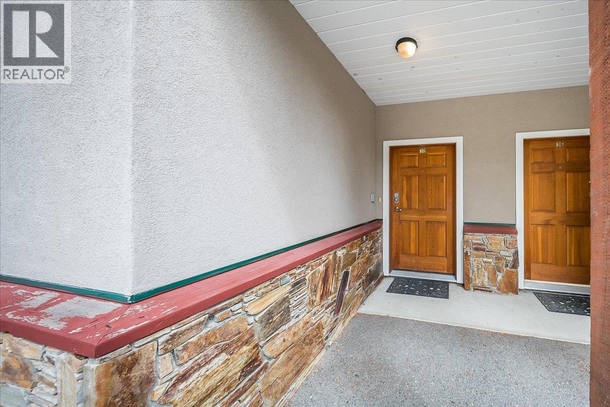 1003 Mountain View Road Unit# D, Rossland