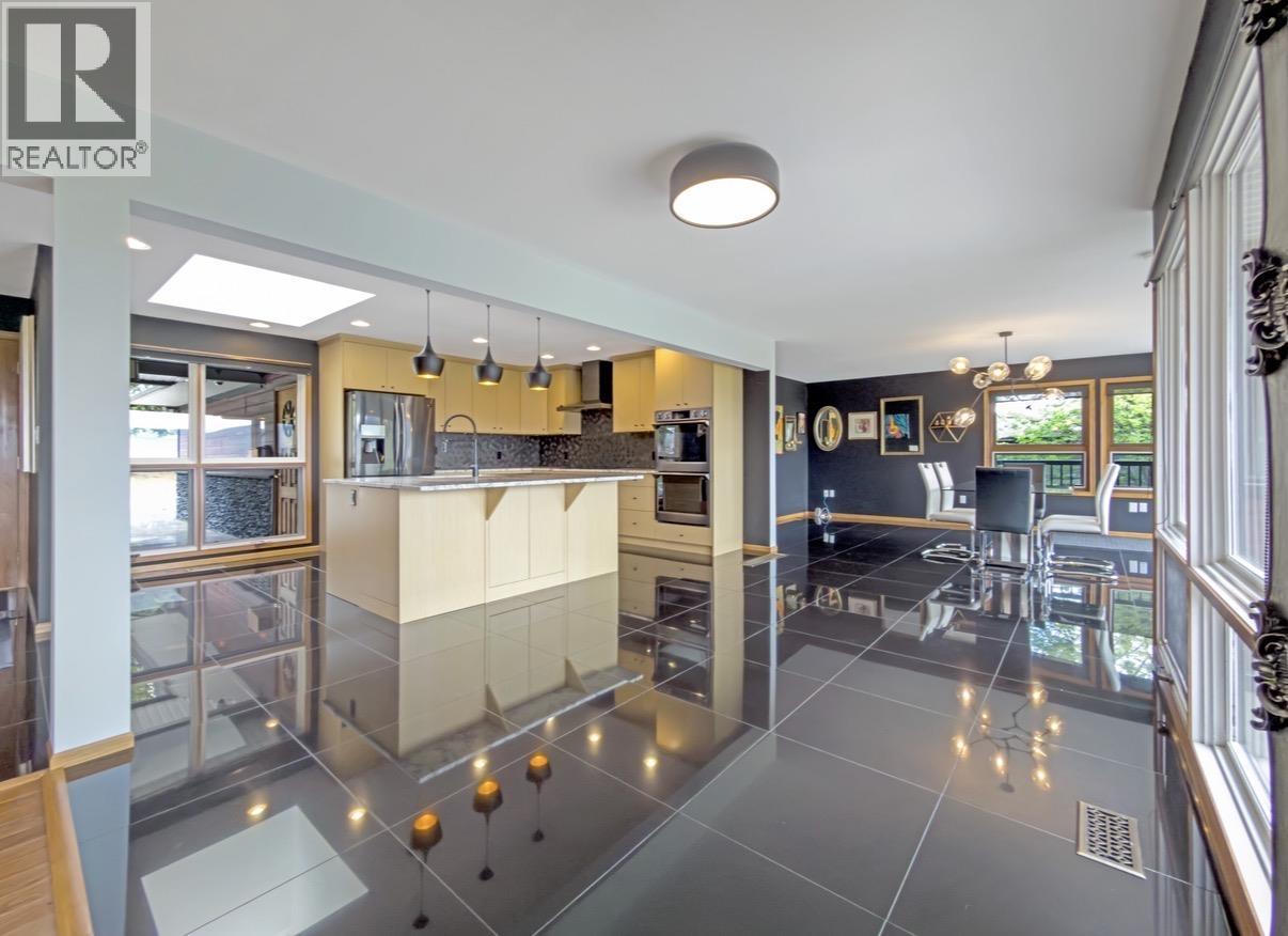 154 COUNTRY CLUB BOULEVARD - 15