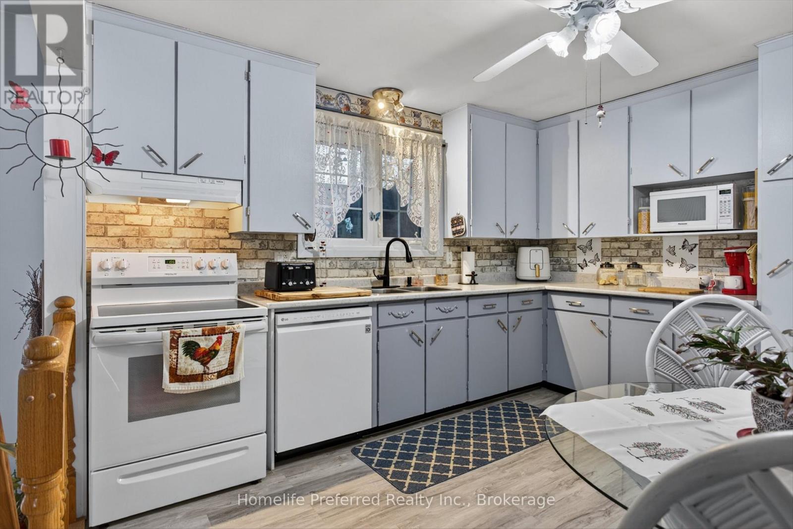 893 CUMBERLAND AVENUE - 4