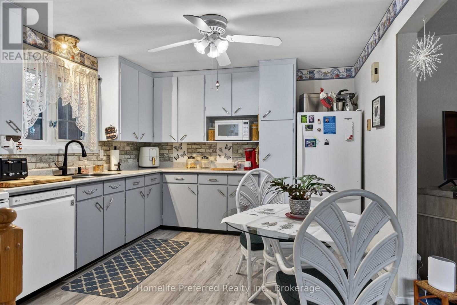 893 CUMBERLAND AVENUE - 5