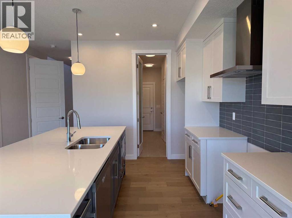 155 Sundown Crescent — photo 17