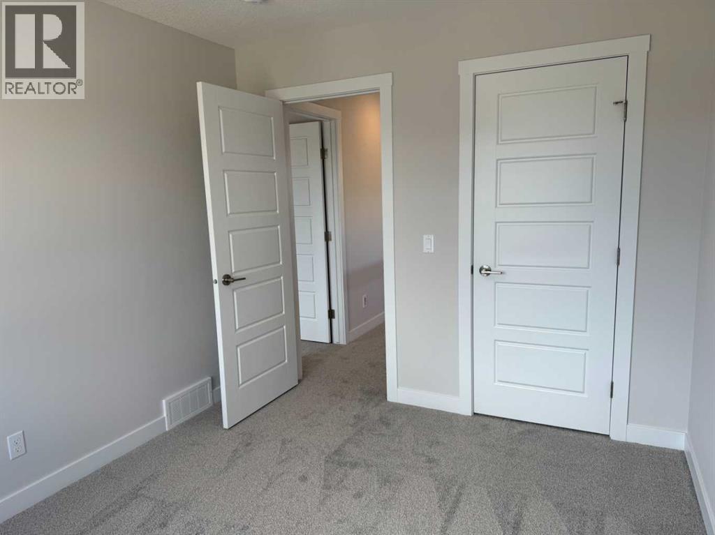155 Sundown Crescent — photo 31