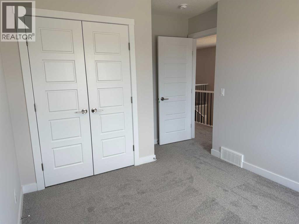 155 Sundown Crescent — photo 33
