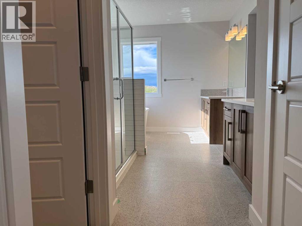 155 Sundown Crescent — photo 40
