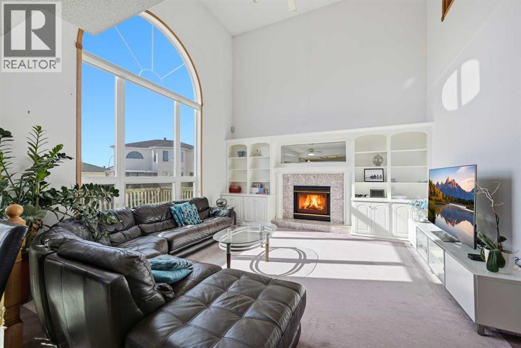 Vaulted family room