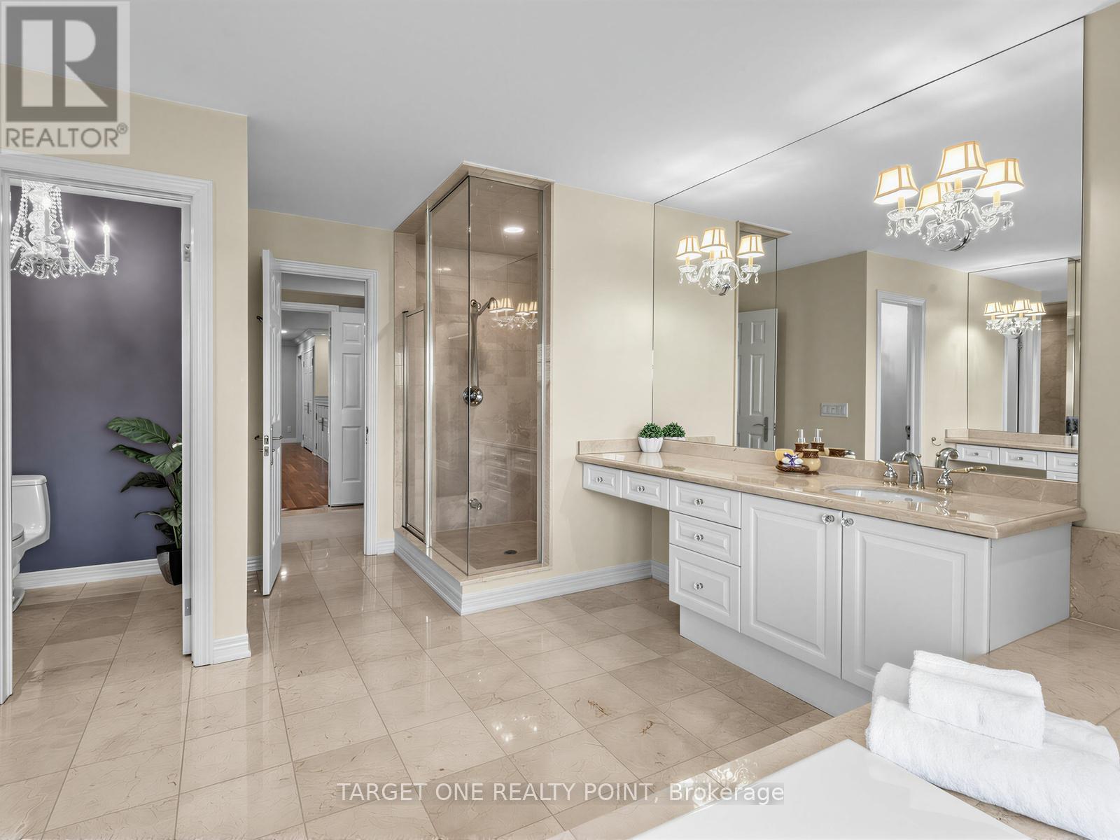 20 ORMSBY COURT - 29