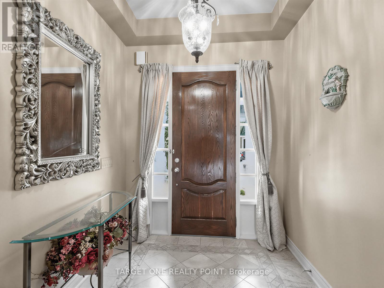 20 ORMSBY COURT - 5