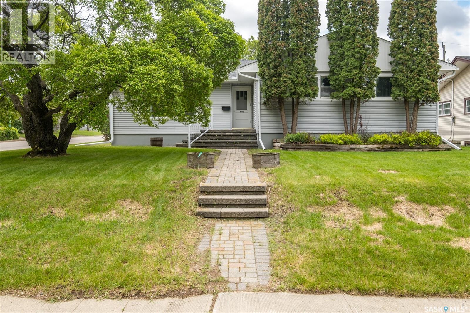 405 21st STREET W - 1