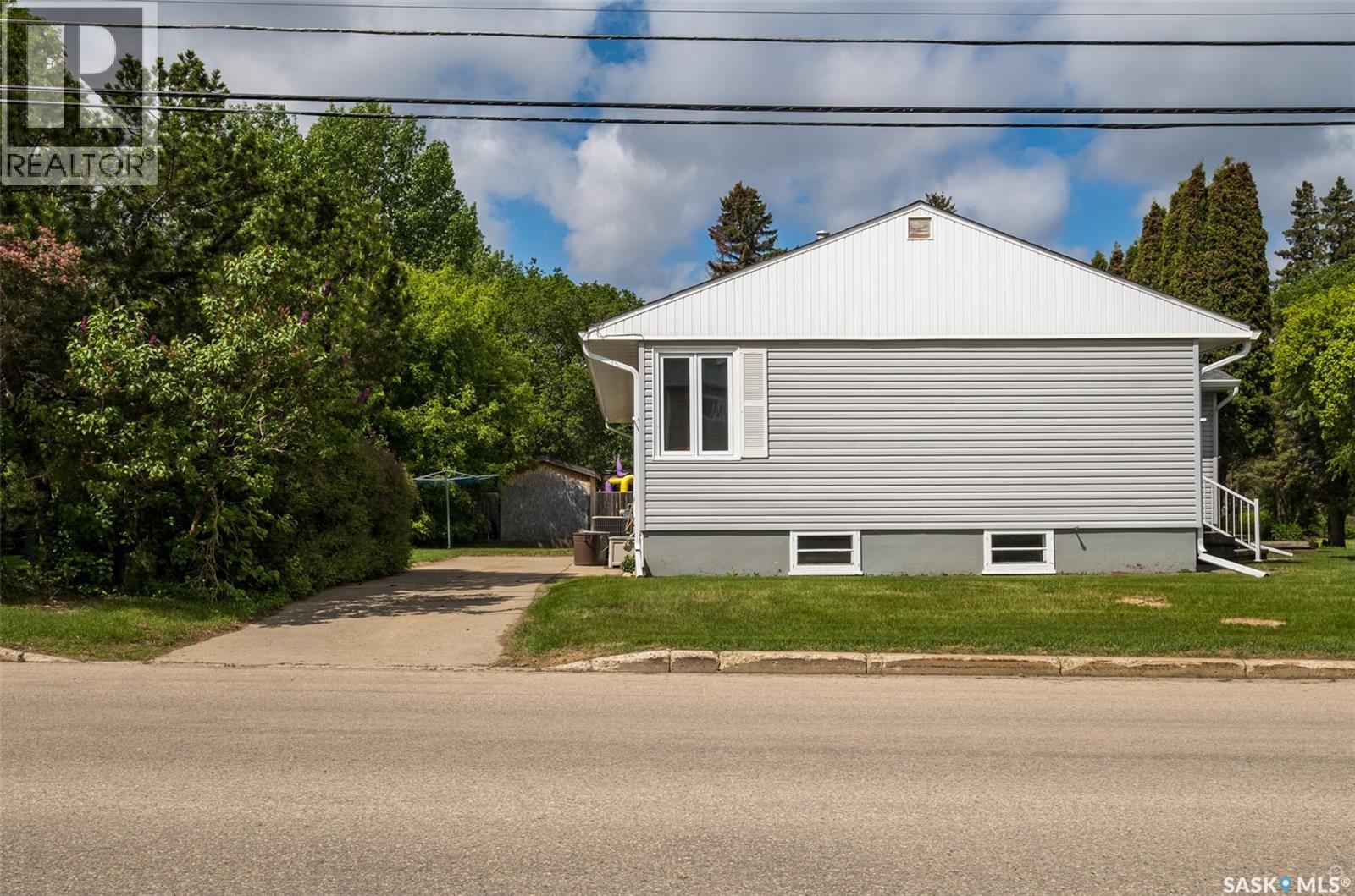 405 21st STREET W - 30