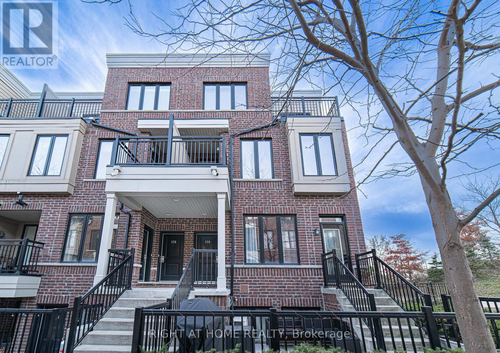 Listing photo of 139 - 50 CARNATION AVENUE
