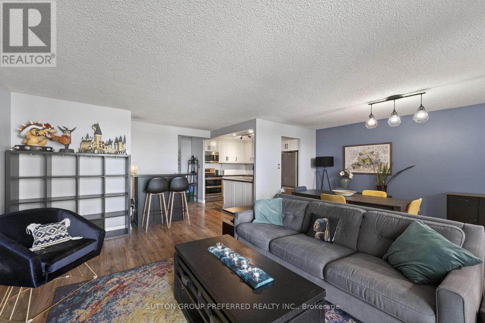 #704 363 COLBORNE STREET - 14