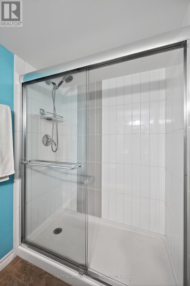 #704 363 COLBORNE STREET - 24
