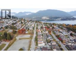 56 Warwick Avenue, Burnaby, BC V5B3X3 Photo 7