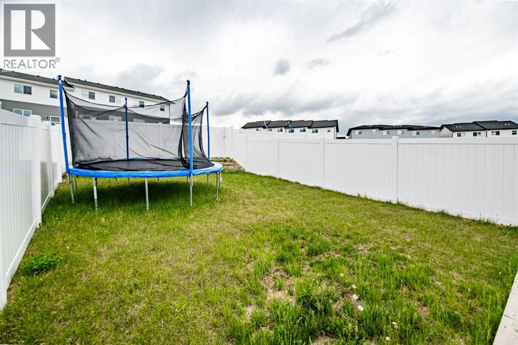 12 Vincent Gate — photo 23