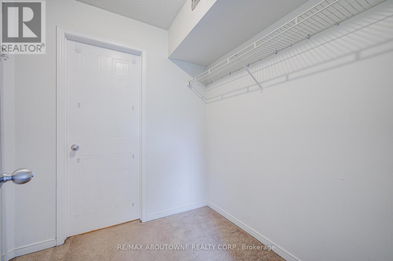 #1832 1476 PILGRIMS WAY - 38