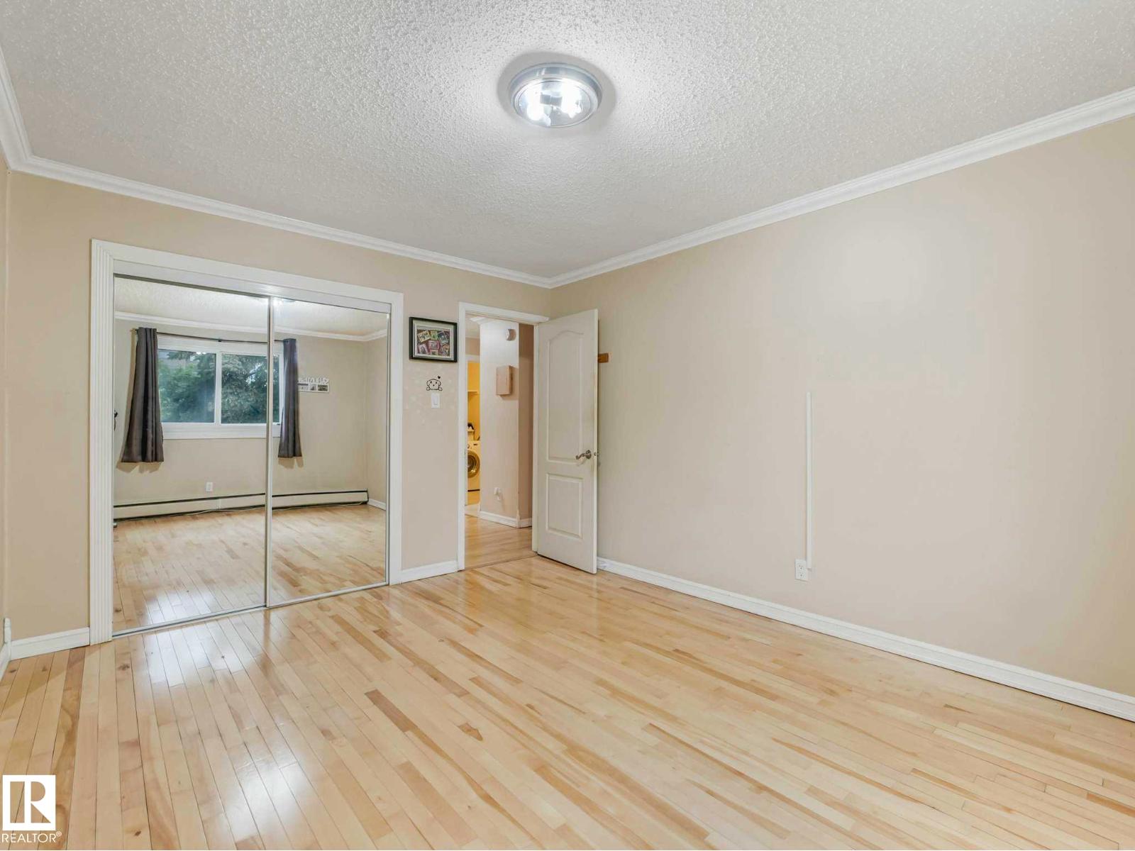 #403 10165 113 ST NW - 21