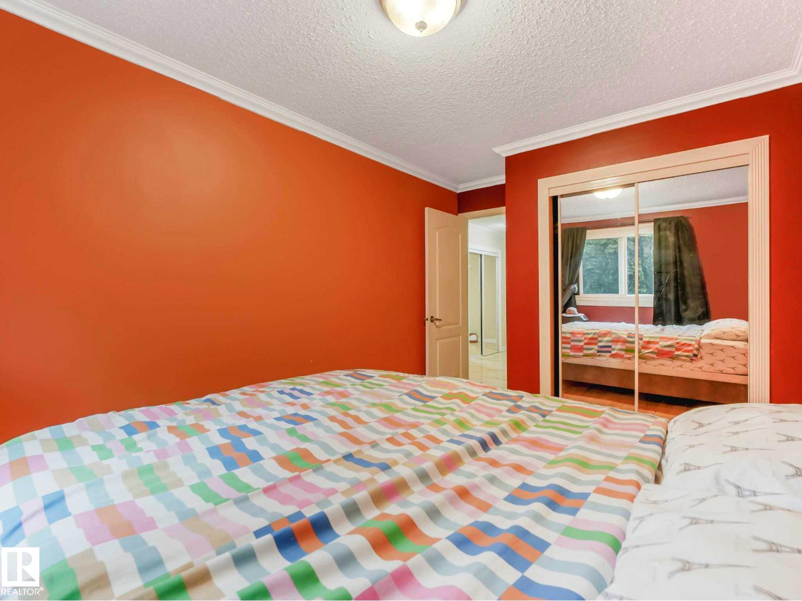 #403 10165 113 ST NW - 23