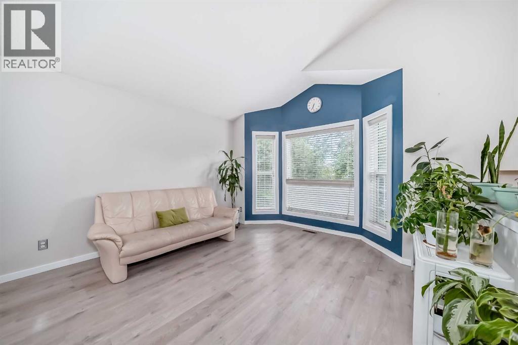 137 Erin Meadow Bay SE — photo 17