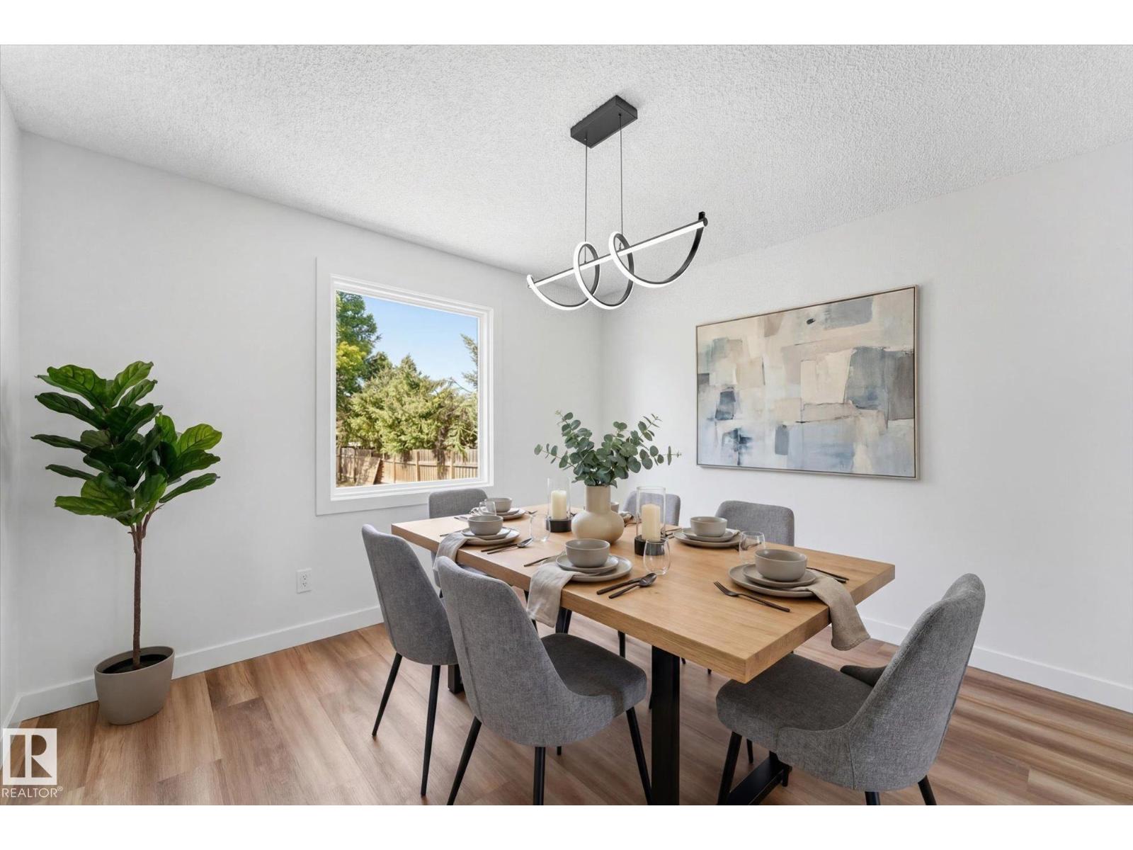 4224 110 ST NW - 10
