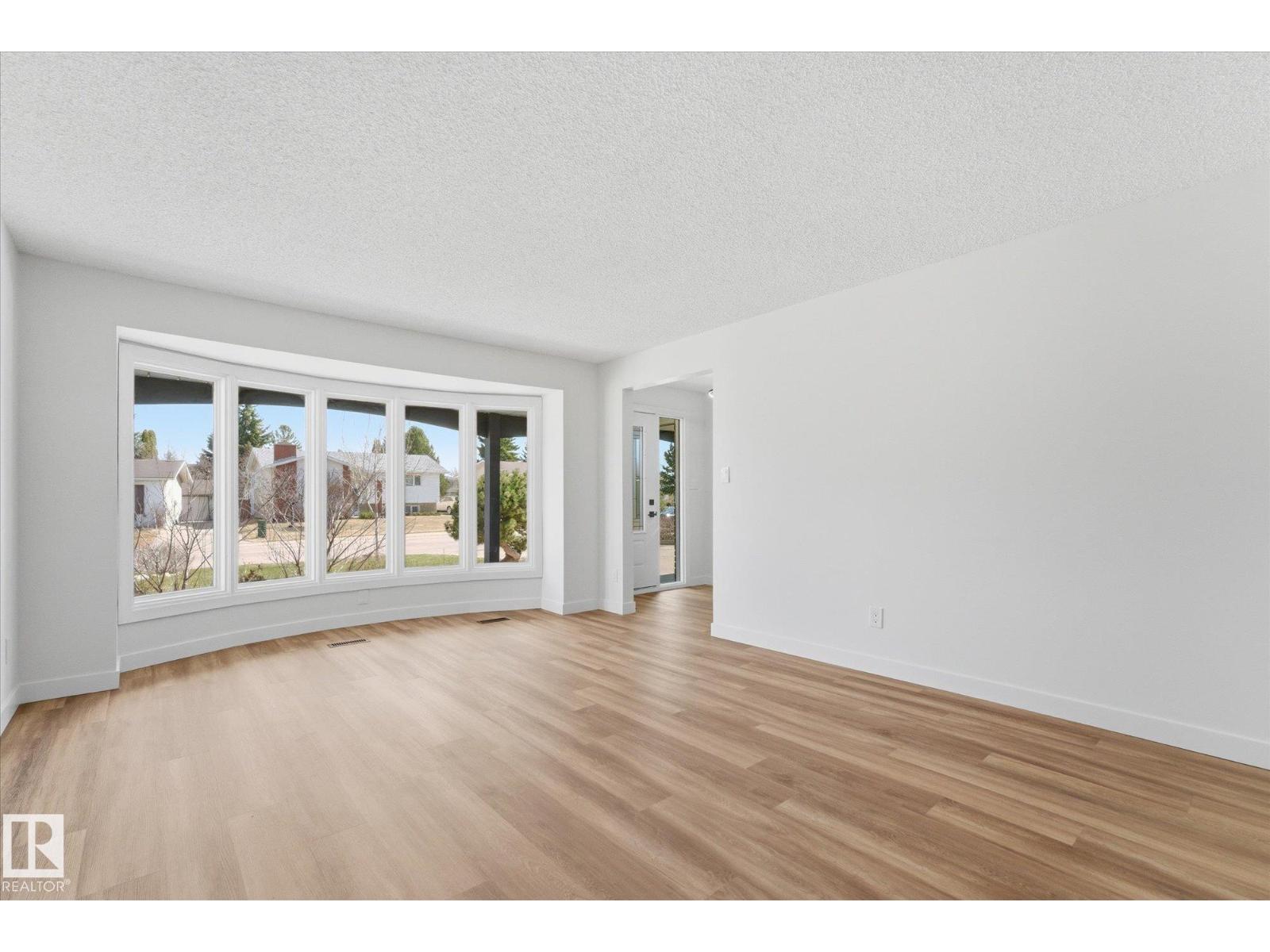 4224 110 ST NW - 12