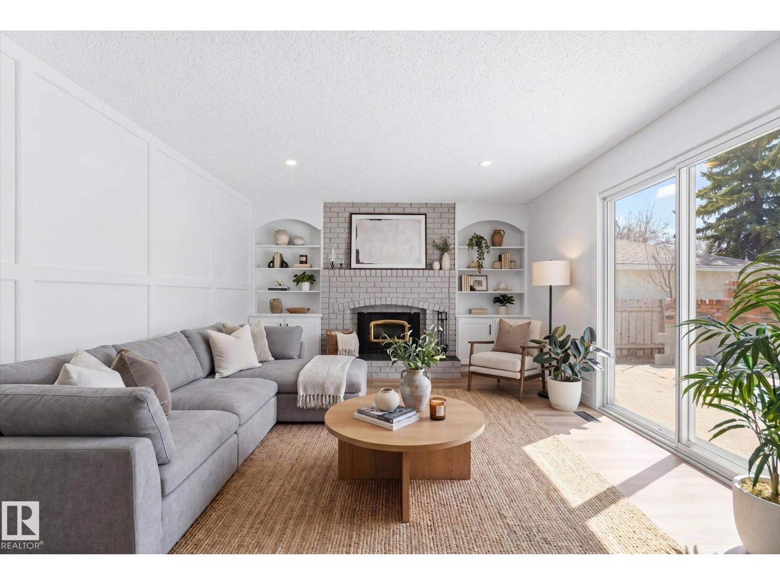 4224 110 ST NW - 16