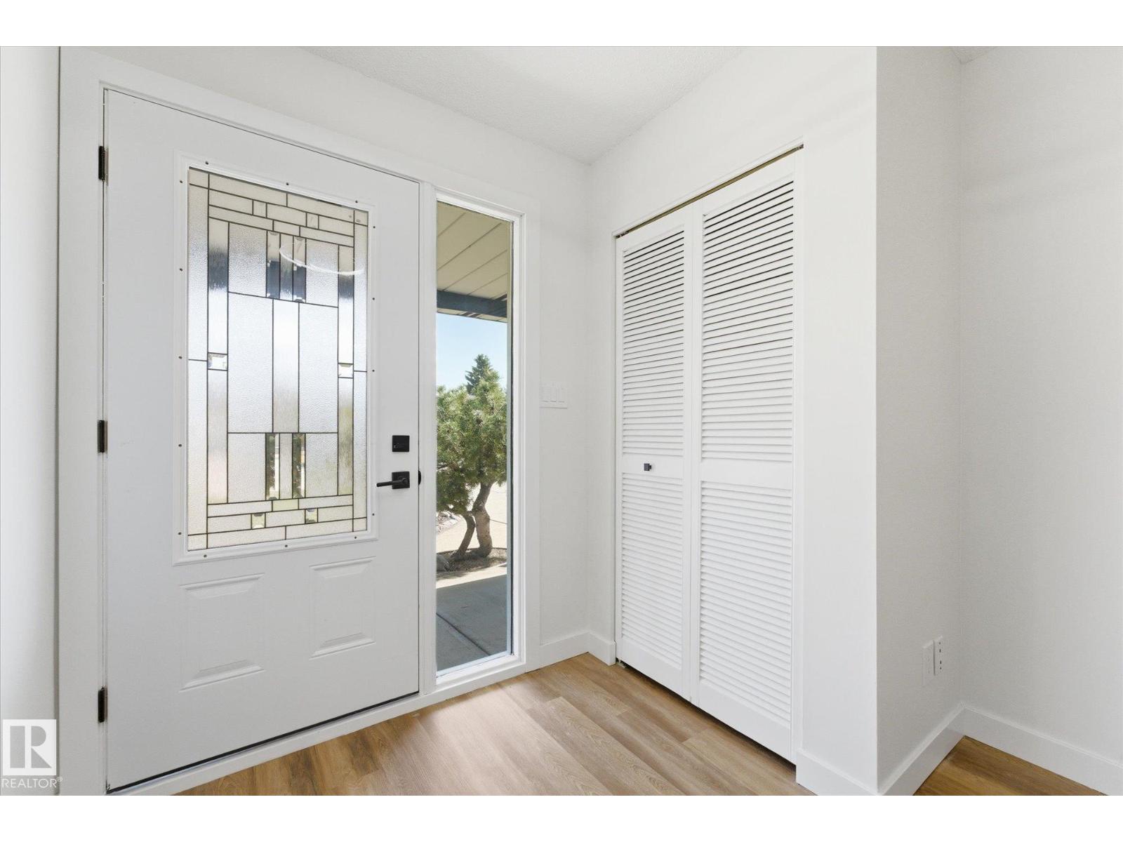 4224 110 ST NW - 3