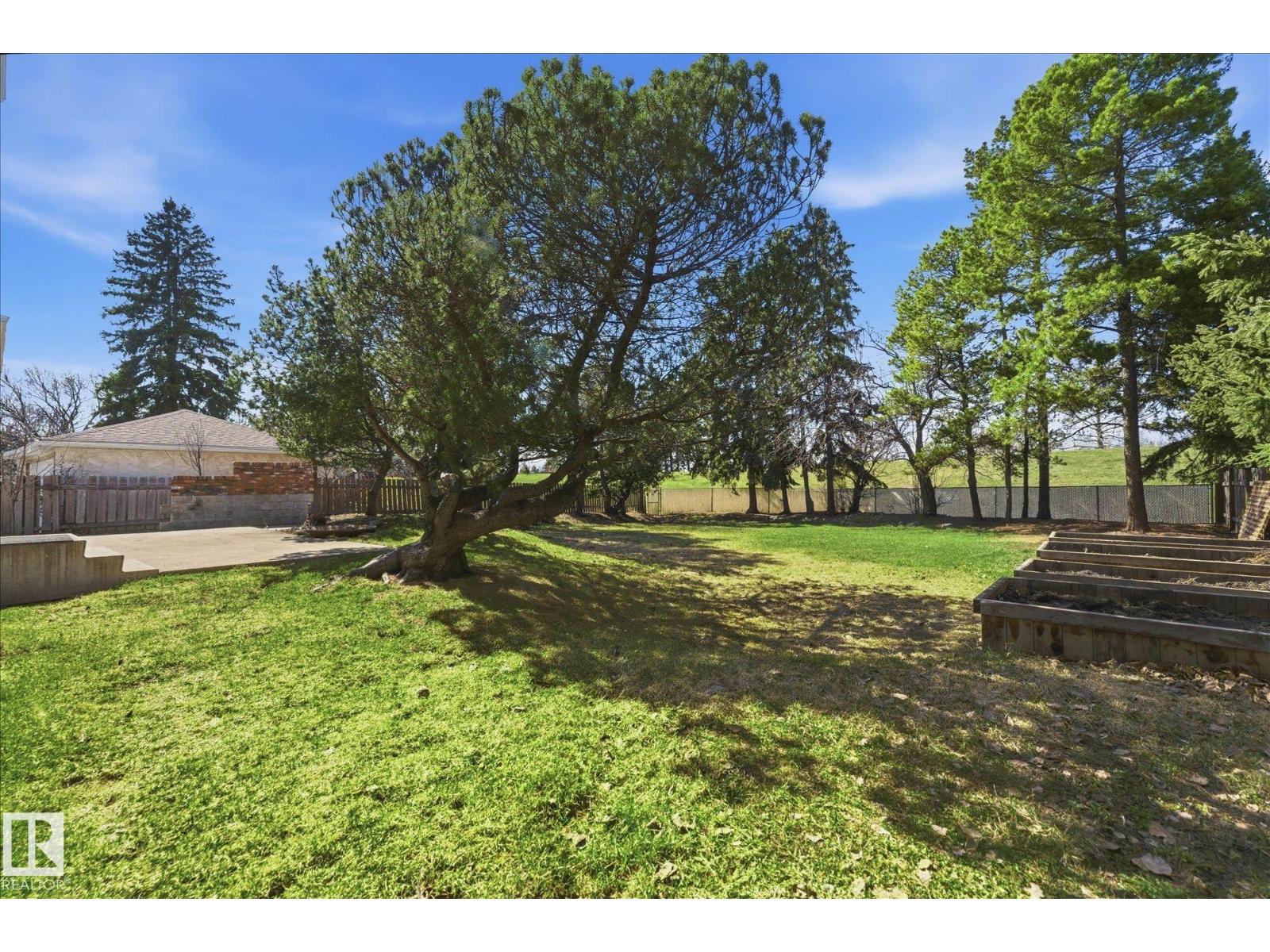 4224 110 ST NW - 48