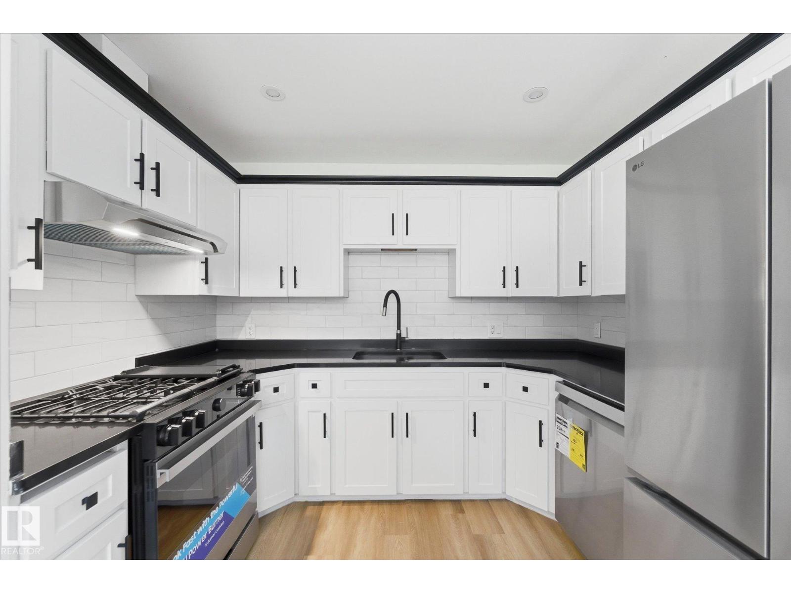 4224 110 ST NW - 5