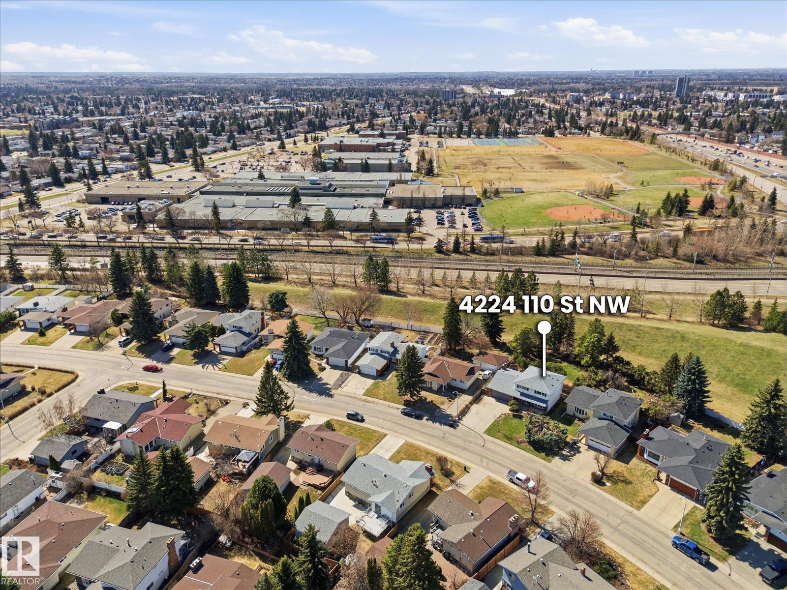 4224 110 ST NW - 55