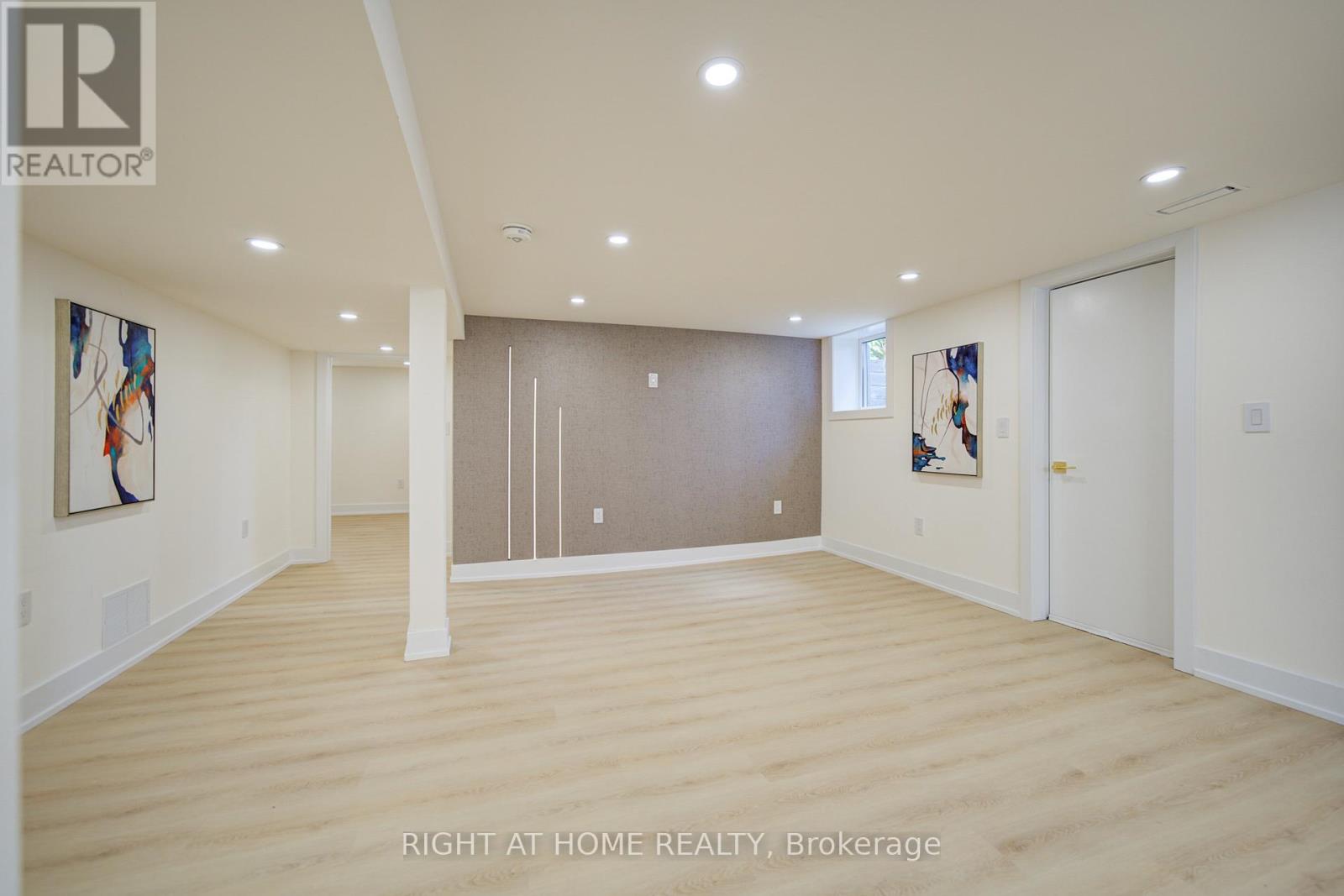 9 CARTIER CRESCENT - 24