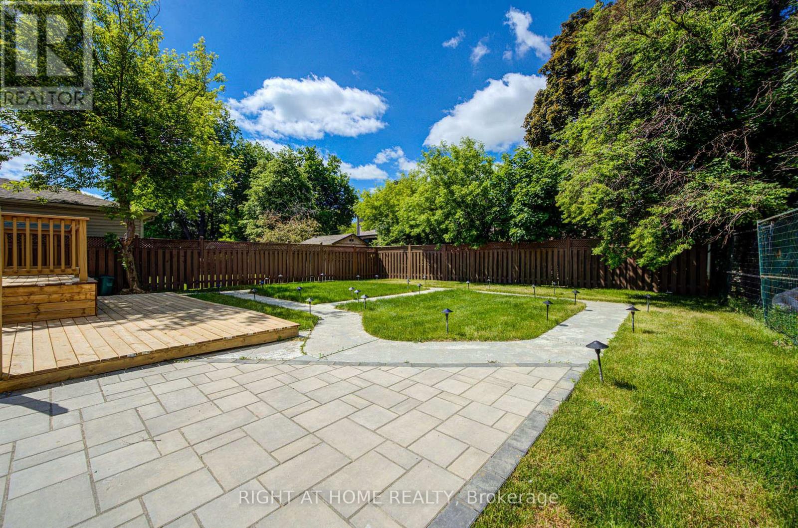 9 CARTIER CRESCENT - 28